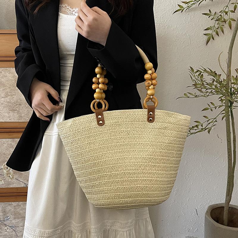 Fashion straw bag women s bag spring new portable tote bag vacation beach bag woven bag
Fashion straw bag women s bag spring new portable tote bag vacation beach bag woven bag