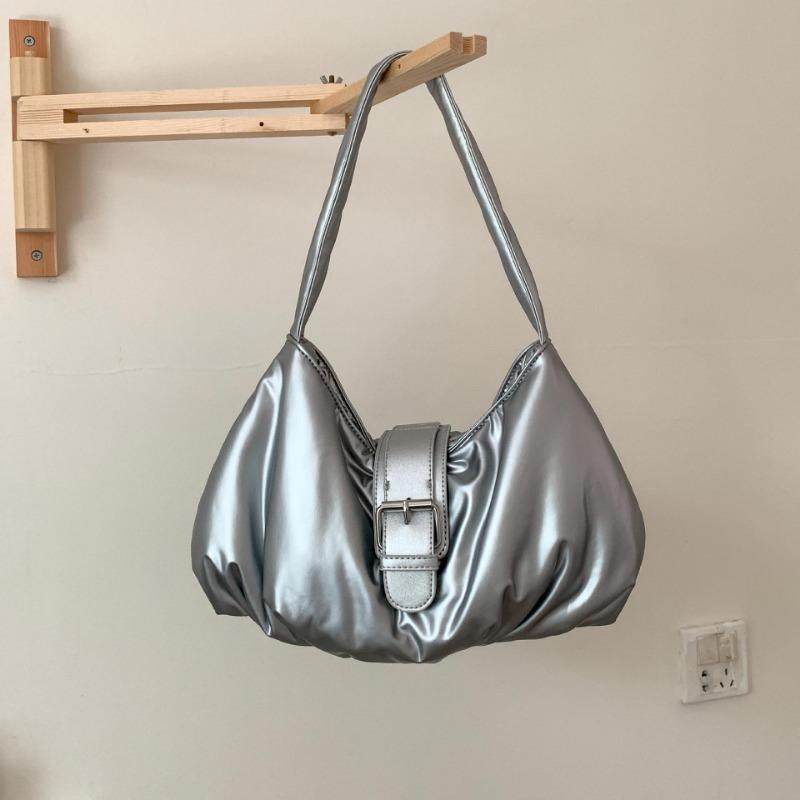 Soft-faced cloud cotton bag niche pleated underarm bag women s belt buckle autumn and winter portable shoulder bag women s срібний
Soft-faced cloud cotton bag niche pleated underarm bag women s belt buckle autumn and winter portable shoulder bag women s срібний