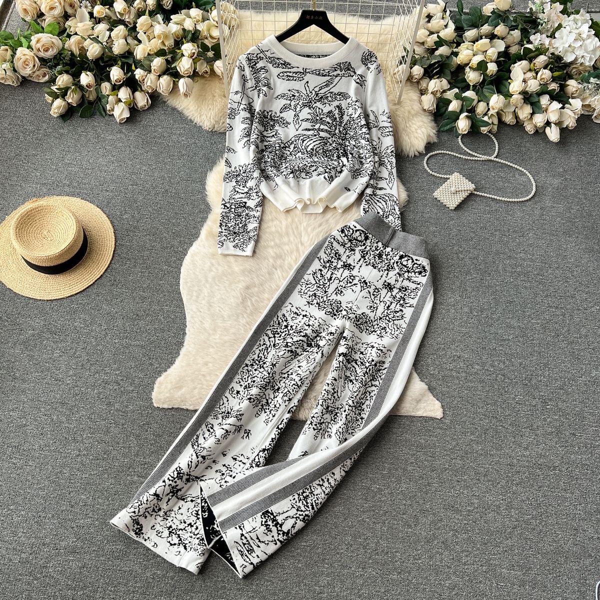 Вязаный комплект из двух предметов для женщин, свободный свитер и широкие брюки, осенне-зимний женский трикотажный комплект из двух предметов с винтажным принтом One Size белый
Вязаный комплект из двух предметов для женщин, свободный свитер и широкие брюки, осенне-зимний женский трикотажный комплект из двух предметов с винтажным принтом One Size белый