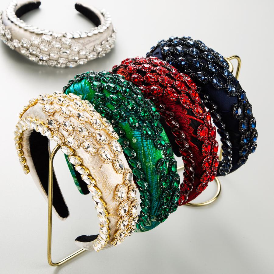Fashionable Baroque Heavy Craftsmanship Luxury Headband Wide Edge Luxury Sense Retro Fashion Show Head серебряный
Fashionable Baroque Heavy Craftsmanship Luxury Headband Wide Edge Luxury Sense Retro Fashion Show Head серебряный