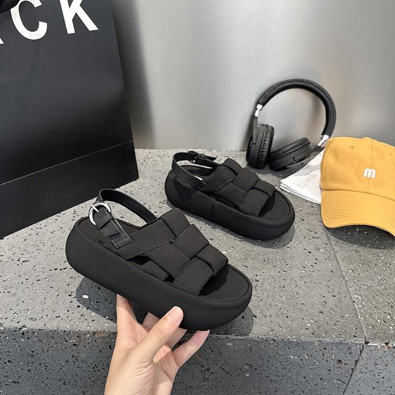 With skirt platform woven sandals women s summer new fairy wear non-slip open-toed beach shoes 40 чорний
With skirt platform woven sandals women s summer new fairy wear non-slip open-toed beach shoes 40 чорний