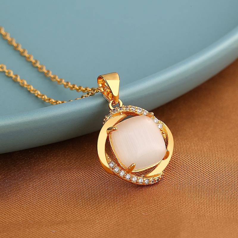 Cat s Eye Stone Clover Necklace - Women s Summer 2022, Luxury Square Pendant Standard золотой
Cat s Eye Stone Clover Necklace - Women s Summer 2022, Luxury Square Pendant Standard золотой