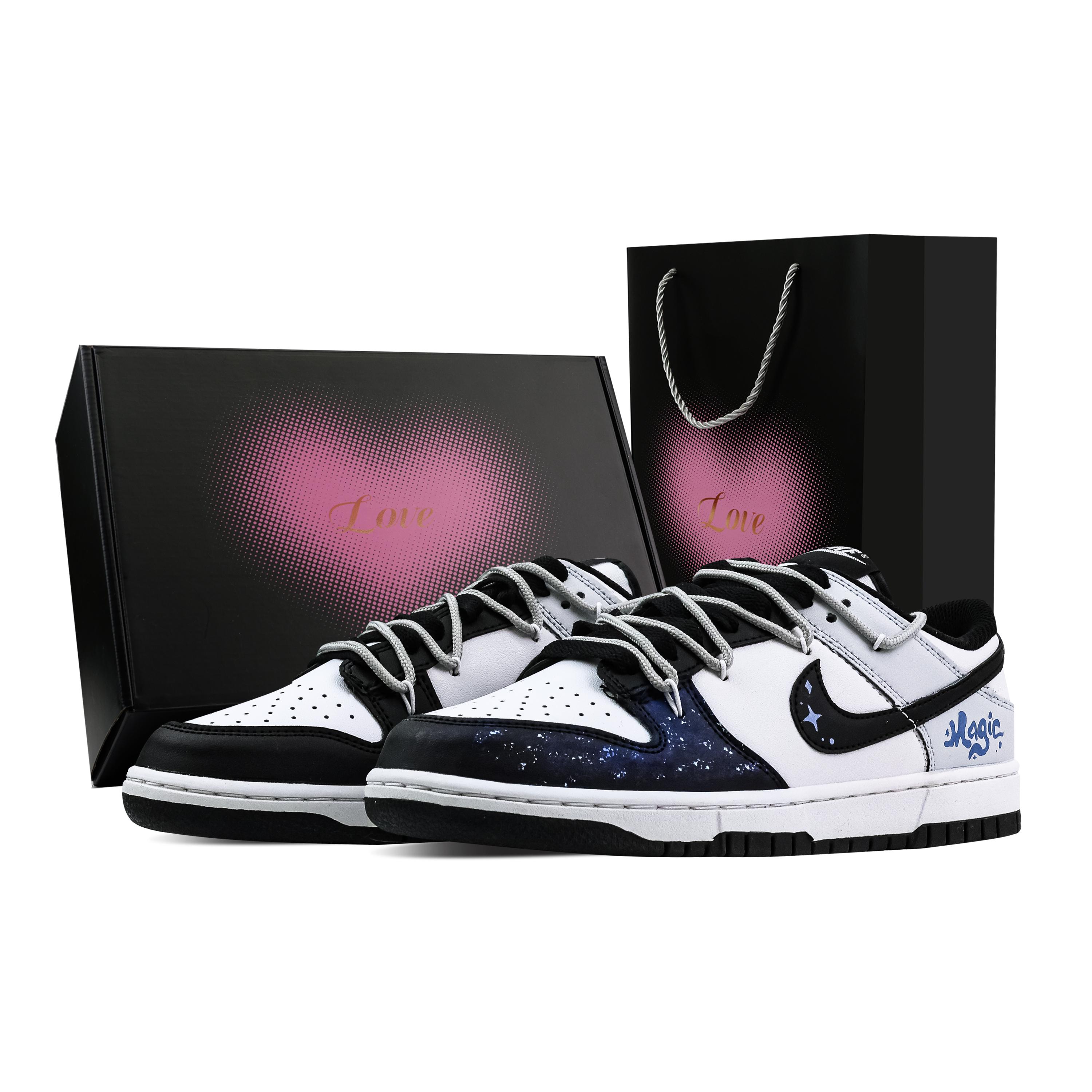 Nike Dunk Dream Blue Star Trail 1 Heart Box Abrasion Resistant Low top Skateboard Shoes Unisex Black Gray HF5441-100(Team773-1-) 42.5
Nike Dunk Dream Blue Star Trail 1 Heart Box Abrasion Resistant Low top Skateboard Shoes Unisex Black Gray HF5441-100(Team773-1-) 42.5