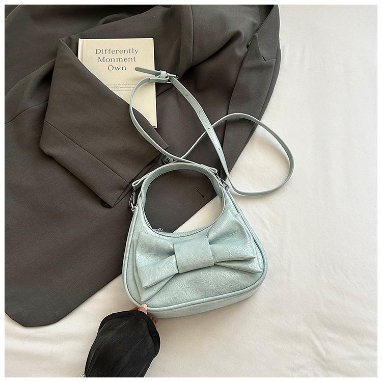 Fashion bow bag women s 2025 spring trend new women s shoulder messenger bag foreign style portable small square bag синий
Fashion bow bag women s 2025 spring trend new women s shoulder messenger bag foreign style portable small square bag синий