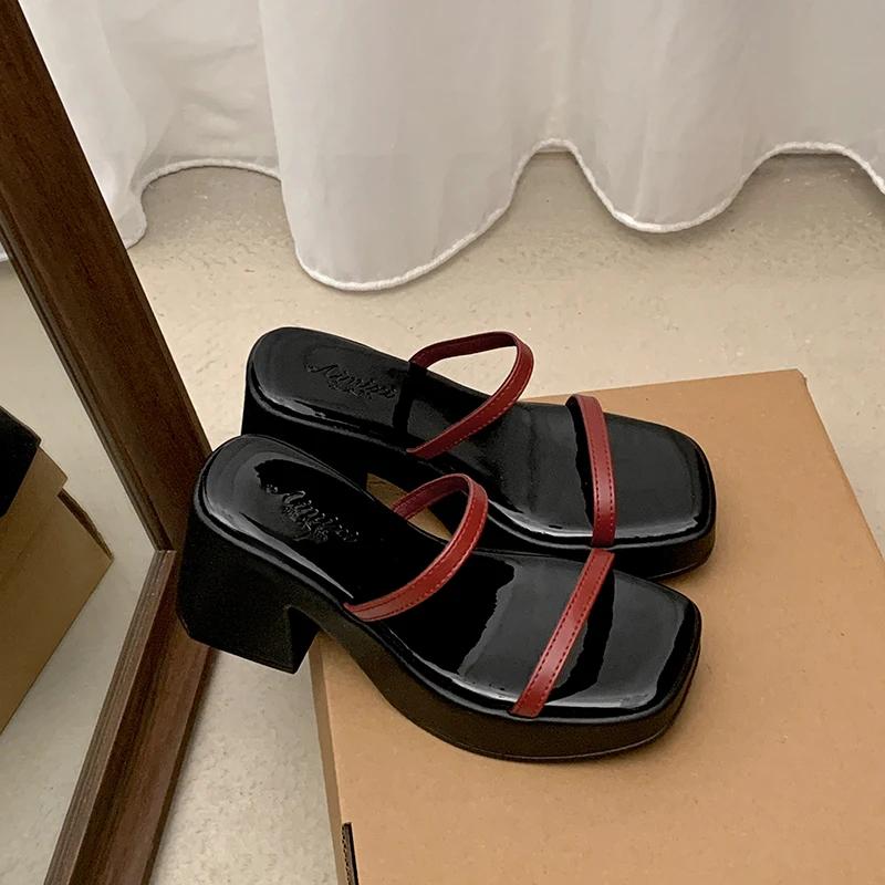 Летние женские шлепанцы на платформе с открытым носком, модные, на толстой подошве и каблуке, для вечеринок и платьев 39 красный
Летние женские шлепанцы на платформе с открытым носком, модные, на толстой подошве и каблуке, для вечеринок и платьев 39 красный