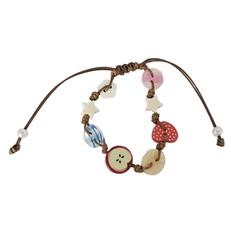 Милый браслет с подвесками в виде яблок для девочек с коричневым шнуром. Забавный и стильный аксессуар для модных женщин. Повседневное использование.
Милый браслет с подвесками в виде яблок для девочек с коричневым шнуром. Забавный и стильный аксессуар для модных женщин. Повседневное использование.