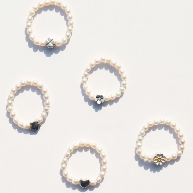 BONBEAU Mini motif water pearl Ring Mini motif natural freshwater pearl banding ring 3mm heart
BONBEAU Mini motif water pearl Ring Mini motif natural freshwater pearl banding ring 3mm heart