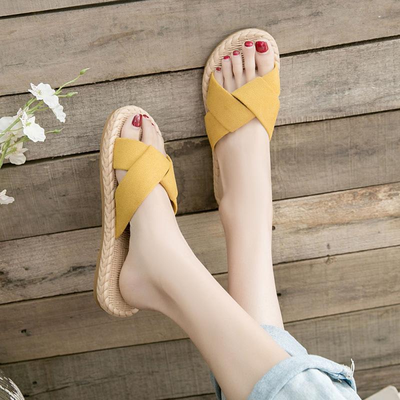 Cool slippers women s summer new outer wear fashion one-word drag women s flat-bottomed beach drag Roman ins cool slippers 36 one size smaller
Cool slippers women s summer new outer wear fashion one-word drag women s flat-bottomed beach drag Roman ins cool slippers 36 one size smaller