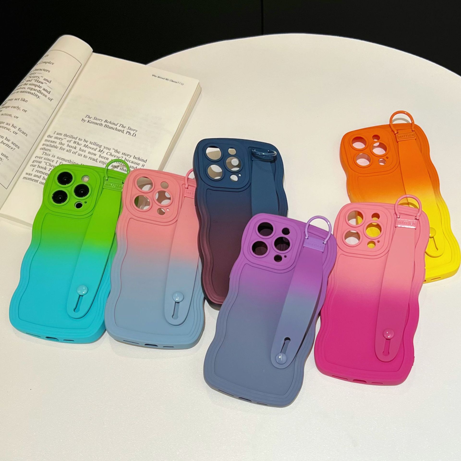 Suitable for Iphone16E Wristband Stand, Apple 15promax Phone Case Gradient Wave 14 Protective Case iPhone16
Suitable for Iphone16E Wristband Stand, Apple 15promax Phone Case Gradient Wave 14 Protective Case iPhone16