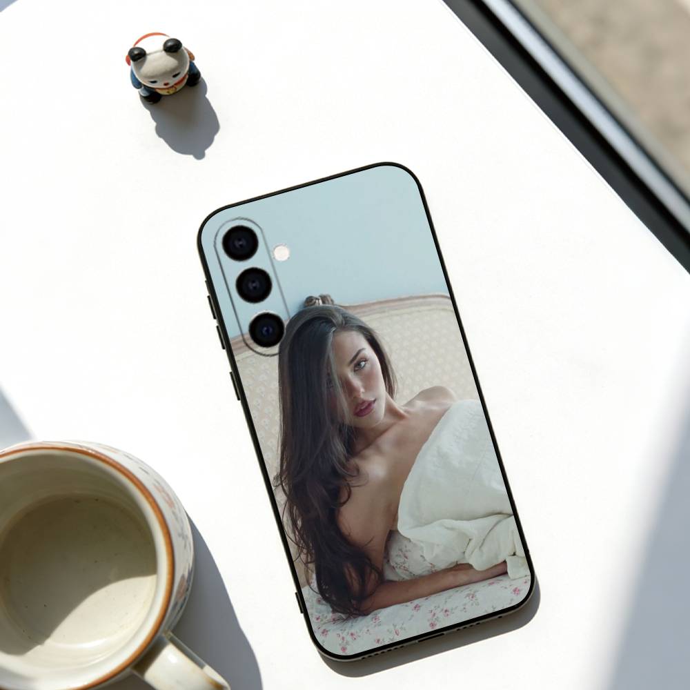 Madison Beer Singer Phone Case For Samsung Galaxy A73,A72,A71,A70,A53,A52,A51,Soft Black Cover Samsung a21s
Madison Beer Singer Phone Case For Samsung Galaxy A73,A72,A71,A70,A53,A52,A51,Soft Black Cover Samsung a21s