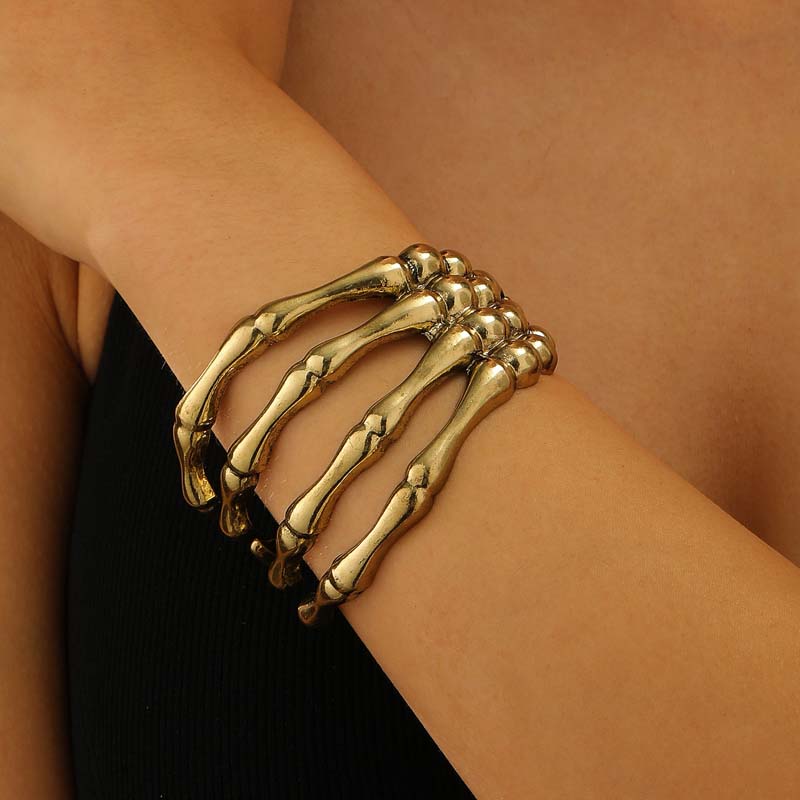 Exaggerated Metal Hollow Skull Ghost Claw Bracelet For Women Men Gothic Gold Color Open Adjustable Bangle Zircon Halloween Gift
Exaggerated Metal Hollow Skull Ghost Claw Bracelet For Women Men Gothic Gold Color Open Adjustable Bangle Zircon Halloween Gift
