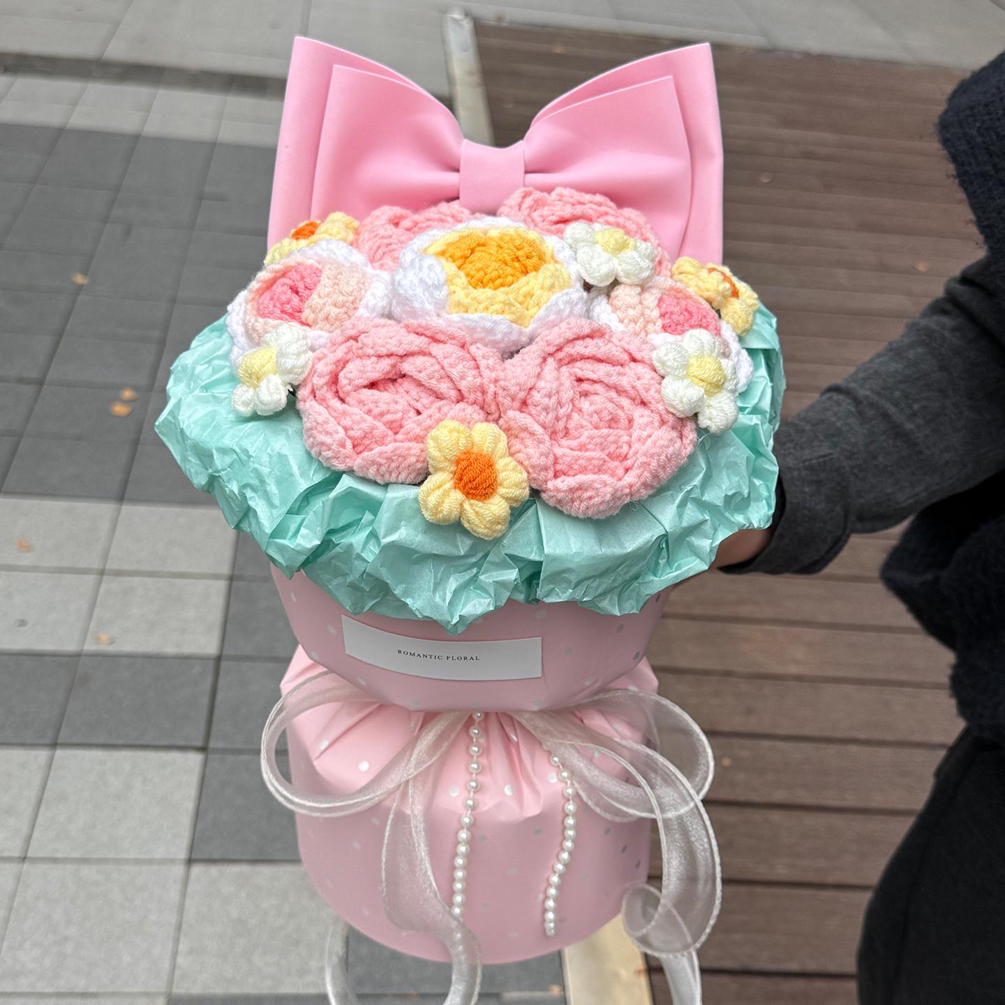 Creative Snow White Crochet Yarn Flower Bouquet Soap Gift for Girlfriend s Birthday or Qixi Festival
Creative Snow White Crochet Yarn Flower Bouquet Soap Gift for Girlfriend s Birthday or Qixi Festival