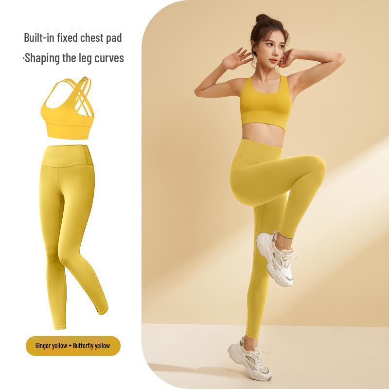 Женский летний ударопрочный бюстгальтер с перекрестной спинкой и комплект брюк для йоги с высокой талией Small
Женский летний ударопрочный бюстгальтер с перекрестной спинкой и комплект брюк для йоги с высокой талией Small