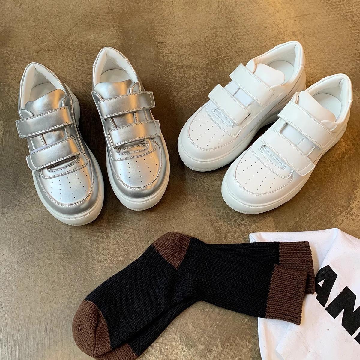 Soft cowhide~ thick-soled heightening Velcro sports and leisure board shoes genuine leather little white shoes women s autumn new models 34 белый
Soft cowhide~ thick-soled heightening Velcro sports and leisure board shoes genuine leather little white shoes women s autumn new models 34 белый