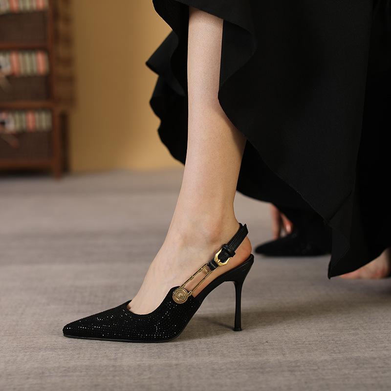 Summer new pointed black rhinestone pin badge high heel stiletto sexy light mouth sandals women s shoes 34
Summer new pointed black rhinestone pin badge high heel stiletto sexy light mouth sandals women s shoes 34