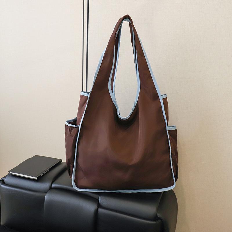 Large Foldable Shopping Bag Solid Color Eco-Friendly Tote Bag Reusable Large Capacity Grocery Handbag for Daily Use one size
Large Foldable Shopping Bag Solid Color Eco-Friendly Tote Bag Reusable Large Capacity Grocery Handbag for Daily Use one size
