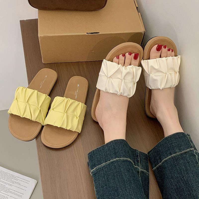 Fashion outer wear pleated cool slippers women s 2025 summer new flat-bottomed open-toed large-size one-size beach shoes 40
Fashion outer wear pleated cool slippers women s 2025 summer new flat-bottomed open-toed large-size one-size beach shoes 40