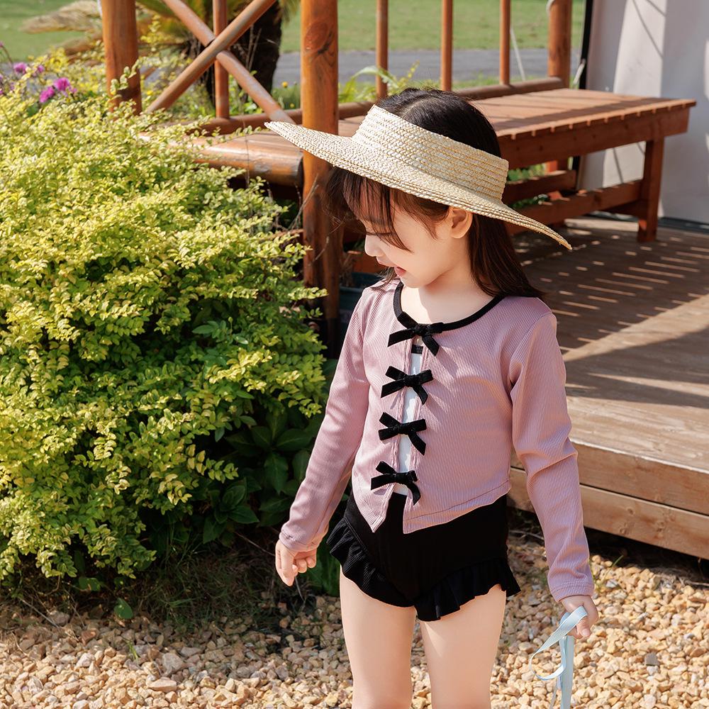 Ballet Girl 2024 Long Sleeve One-Piece Bow Swimsuit with Cover-Up for Girls - Ideal for Spring Holidays M
Ballet Girl 2024 Long Sleeve One-Piece Bow Swimsuit with Cover-Up for Girls - Ideal for Spring Holidays M