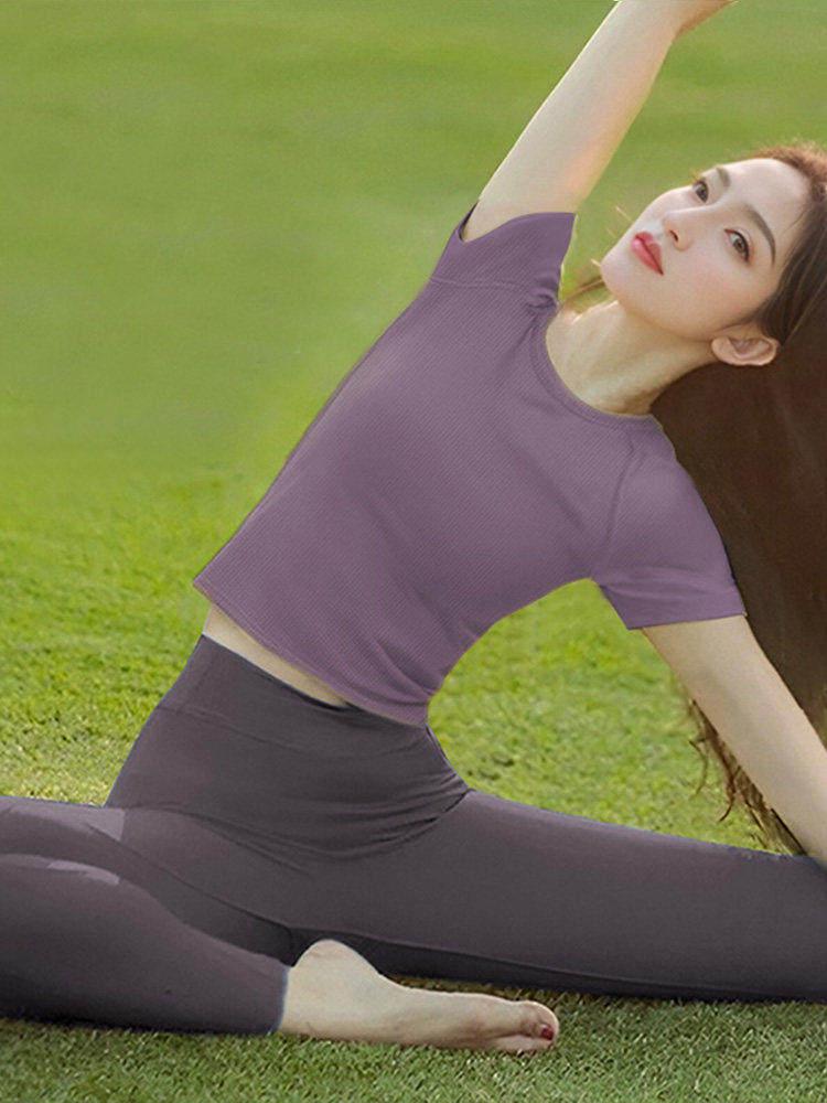 Red Slim-Fit Flattering Women s Yoga Top - Short-Sleeve Fitness Outerwear Set M
Red Slim-Fit Flattering Women s Yoga Top - Short-Sleeve Fitness Outerwear Set M