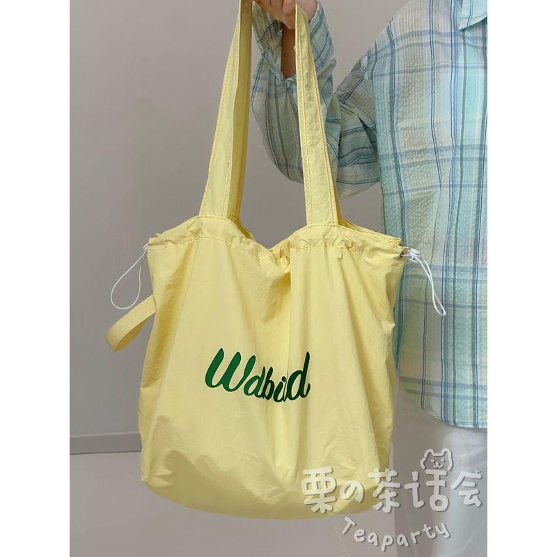 Сумка женская корейская студенческая легкая повседневная холщовая сумка Goose yellow
Сумка женская корейская студенческая легкая повседневная холщовая сумка Goose yellow