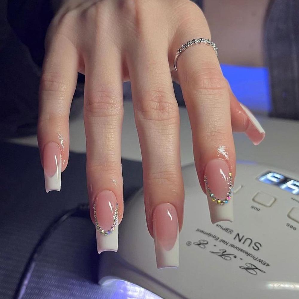 Medium-Length Pink Wearable Nails with Rhinestone Art, French Edge, Rectangular, Removable False Nails
Medium-Length Pink Wearable Nails with Rhinestone Art, French Edge, Rectangular, Removable False Nails