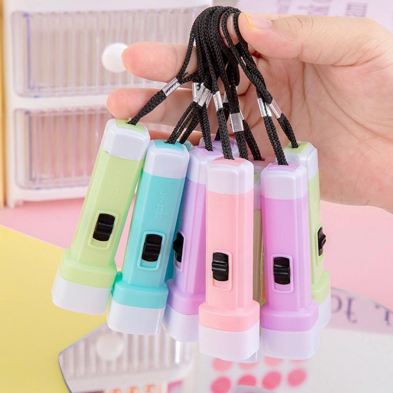 10Pcs Mini Square LED Flashlight Toy Kids Birthday Party Favors Wedding Party Guest Gift Halloween Christmas Party Pinata Filler
10Pcs Mini Square LED Flashlight Toy Kids Birthday Party Favors Wedding Party Guest Gift Halloween Christmas Party Pinata Filler