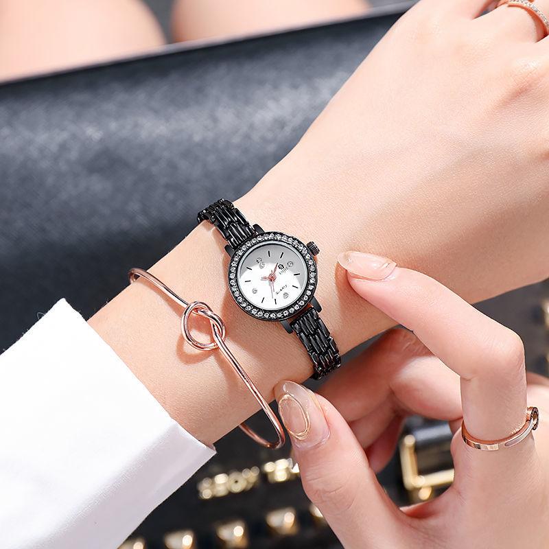 Bracelet Watch Fashion Rhinestone Belt Diamond Watch Girl Women S Watch Lady Steel Belt Girl Girlfriend Quartz Watch чорний
Bracelet Watch Fashion Rhinestone Belt Diamond Watch Girl Women S Watch Lady Steel Belt Girl Girlfriend Quartz Watch чорний