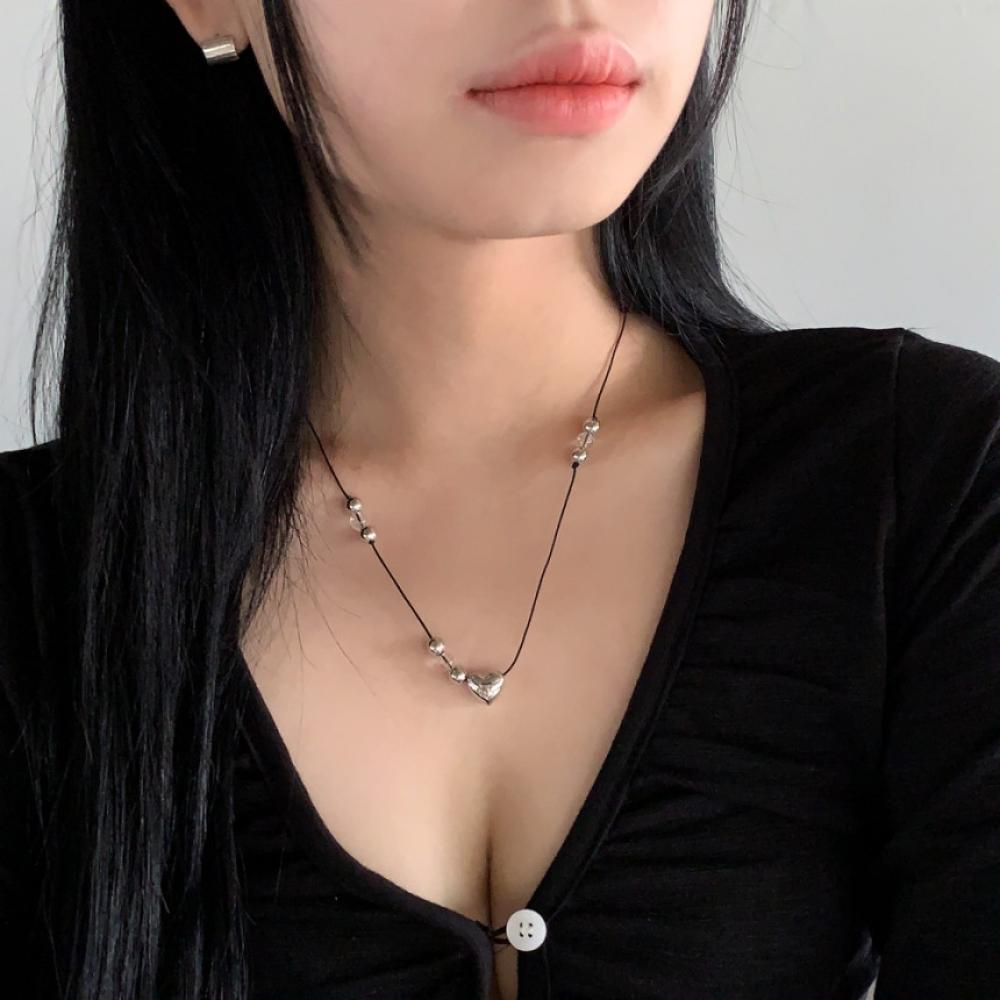 Синий город с сердечком и узлом, бусины, акриловое ожерелье
Синий город с сердечком и узлом, бусины, акриловое ожерелье