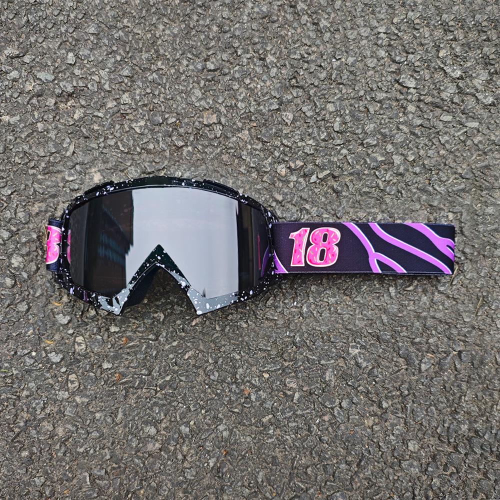 Очки для езды на велосипеде Персонализированные печатные очки 2025 Летние ветрозащитные вентилируемые антибликовые очки Мотоциклетные лыжные очки
Очки для езды на велосипеде Персонализированные печатные очки 2025 Летние ветрозащитные вентилируемые антибликовые очки Мотоциклетные лыжные очки