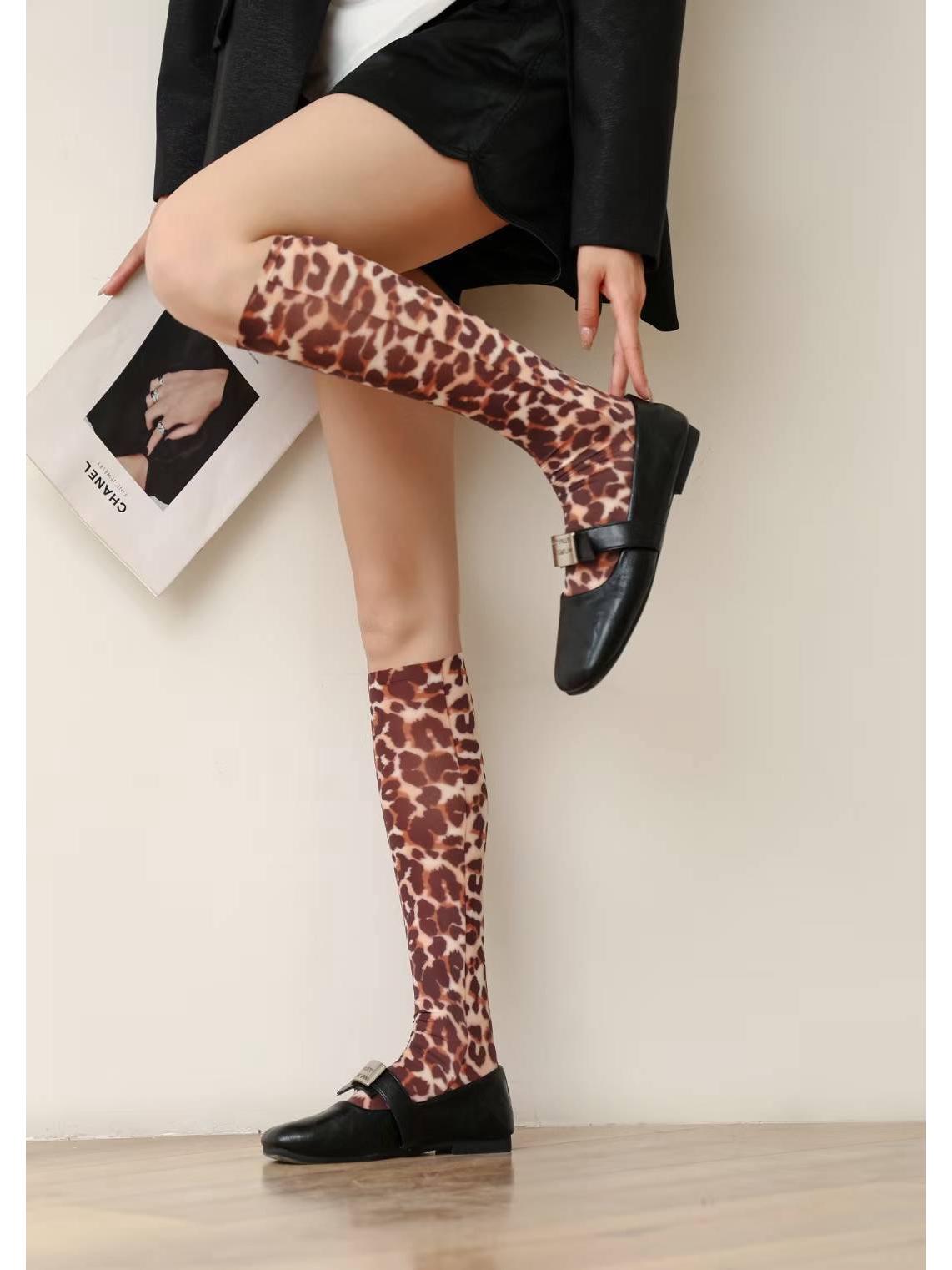 Silky Halloween Leopard Print Horse Oil Mid-Calf Socks - Multicolor One Size
Silky Halloween Leopard Print Horse Oil Mid-Calf Socks - Multicolor One Size