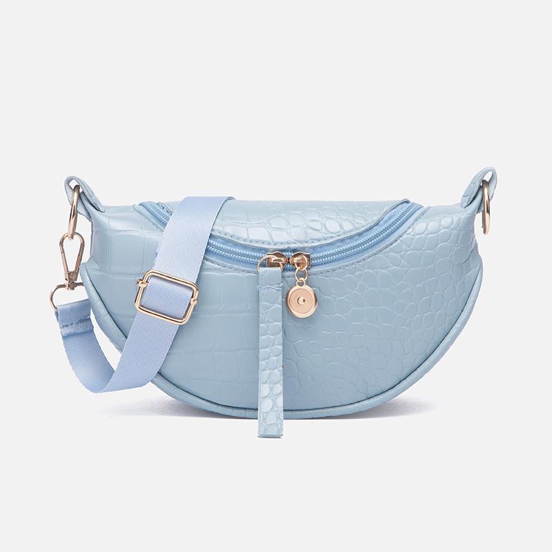 Fanny pack, summer and autumn fashion trend women s bag, one shoulder oblique span bag, crocodile pattern saddle, semi-round women s bag светло-синий
Fanny pack, summer and autumn fashion trend women s bag, one shoulder oblique span bag, crocodile pattern saddle, semi-round women s bag светло-синий