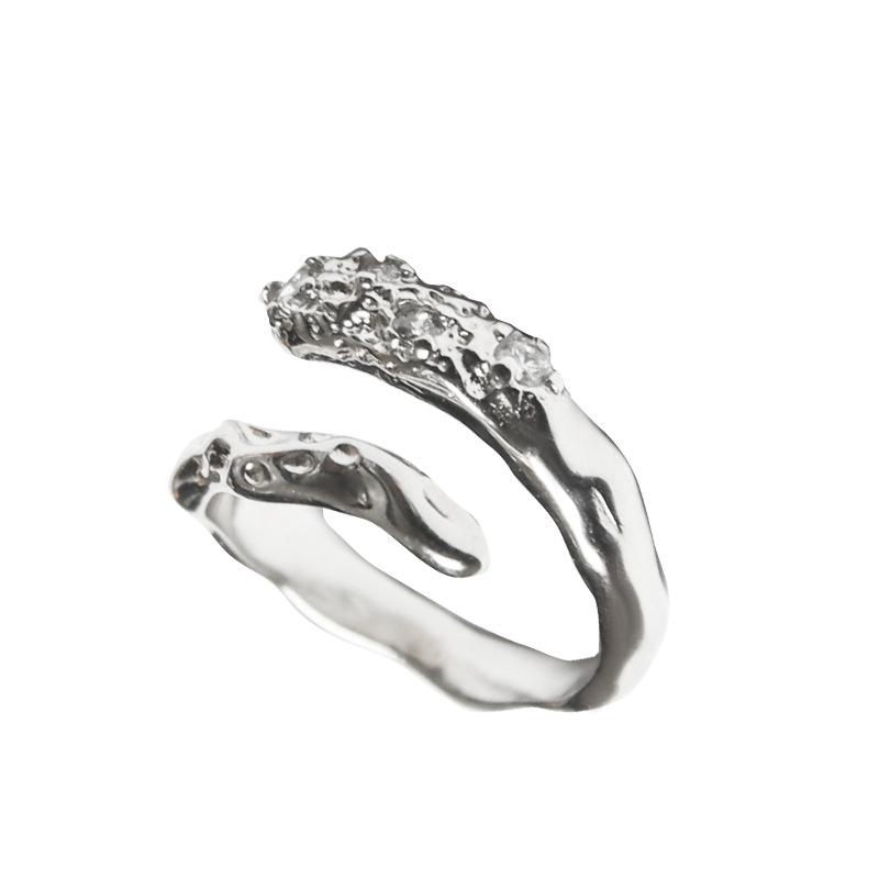 French Gypsy Star Diamond Zircon Index Finger Ring Female Cold Wind Light Luxury Niche Design Sense Retro Ring adjustable opening
French Gypsy Star Diamond Zircon Index Finger Ring Female Cold Wind Light Luxury Niche Design Sense Retro Ring adjustable opening