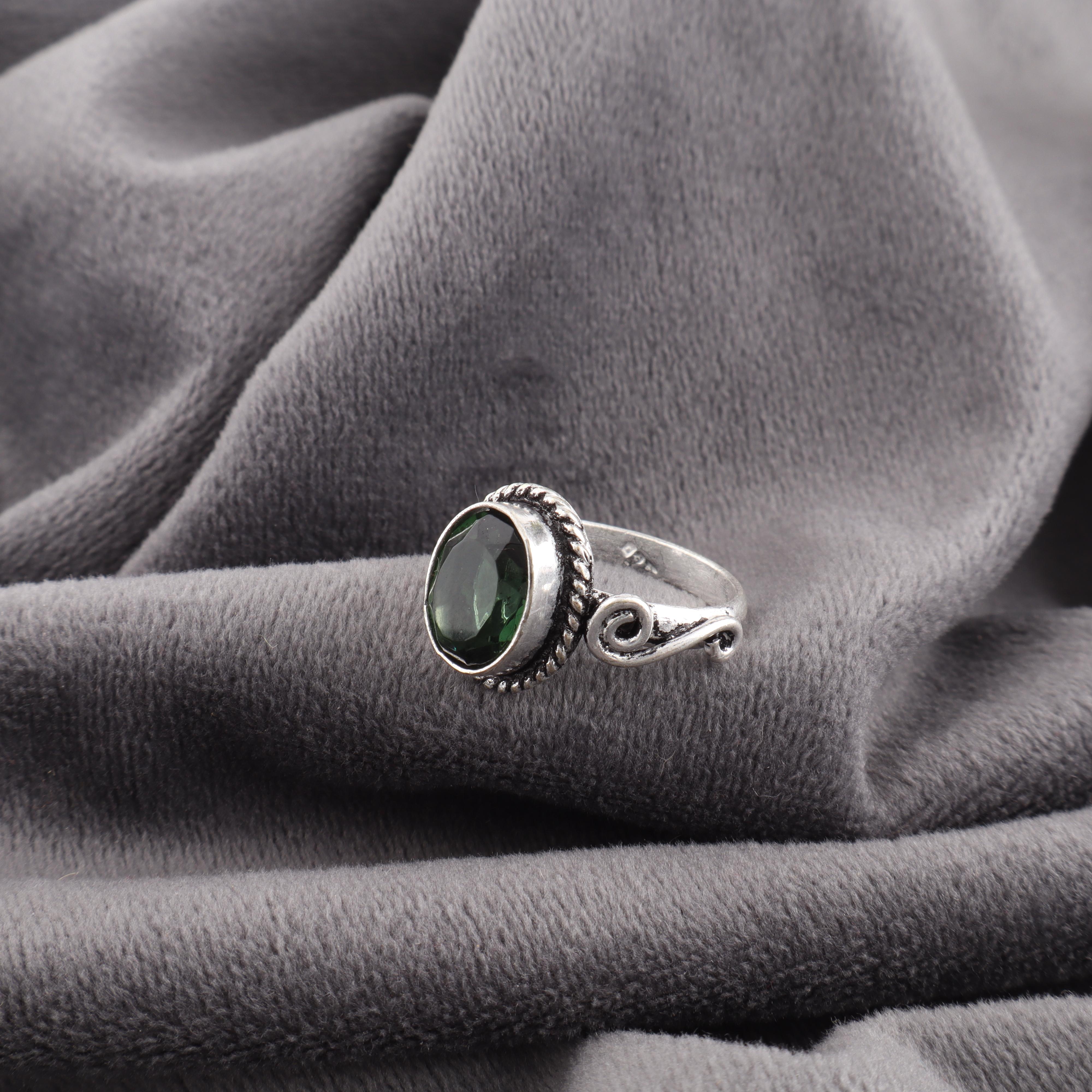 Украшения из драгоценных камней зеленого турмалина, кольцо из стерлингового серебра 925 пробы, изумительное кольцо с турмалином, дизайнерские украшения ручной работы для женщин 7.5 зелёный
Украшения из драгоценных камней зеленого турмалина, кольцо из стерлингового серебра 925 пробы, изумительное кольцо с турмалином, дизайнерские украшения ручной работы для женщин 7.5 зелёный