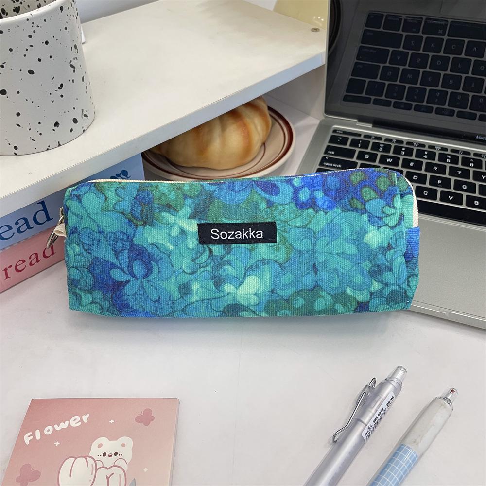 Пенал большой вместимости в ретро-цветочном стиле - Органайзер для студента и для макияжа
Пенал большой вместимости в ретро-цветочном стиле - Органайзер для студента и для макияжа