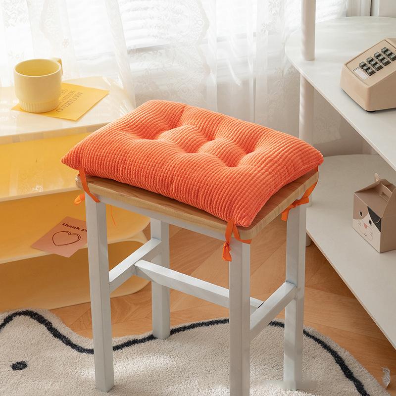 Однотонная утолщенная кукурузная косточка с девятью иголками, плюшевая, для студентов, офисная, с длинным сидением, мягкая подушка-татами оранжевый
Однотонная утолщенная кукурузная косточка с девятью иголками, плюшевая, для студентов, офисная, с длинным сидением, мягкая подушка-татами оранжевый