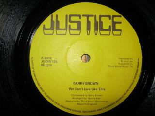 12-дюймовая пластинка BARRY BROWN - We Can t Live Like This JUDIS135 Justice 1979 UK Reggae, Ská & Dub б/у
12-дюймовая пластинка BARRY BROWN - We Can t Live Like This JUDIS135 Justice 1979 UK Reggae, Ská & Dub б/у