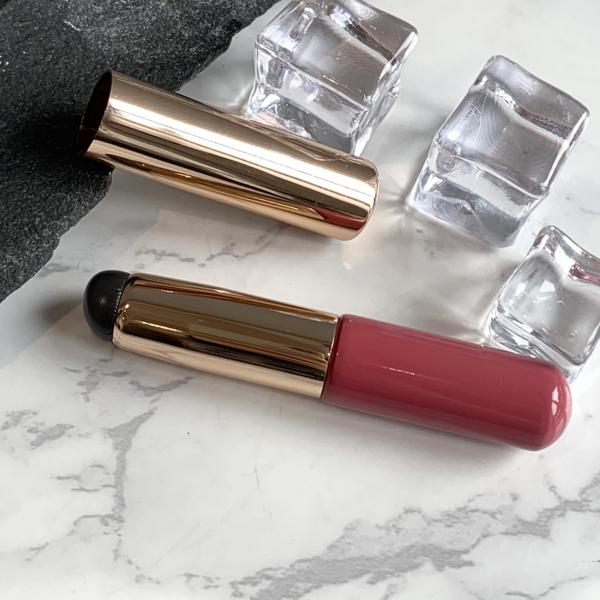 THE Apgujeong Sister Silicone Lip Brush Makeup Portable, 1 Piece, the most popular beauty accessory in Korea
THE Apgujeong Sister Silicone Lip Brush Makeup Portable, 1 Piece, the most popular beauty accessory in Korea