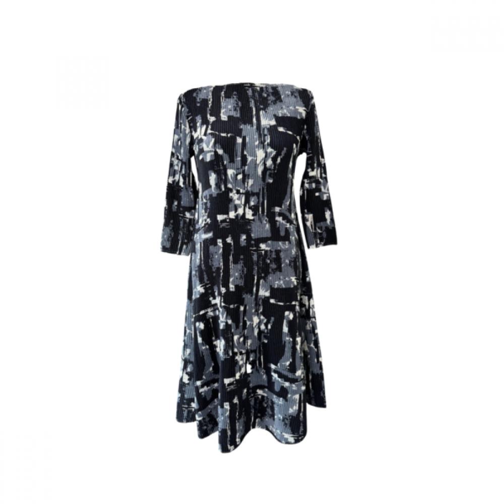 Specchio 3 4 Boat Neck Dress 461 502 77
Specchio 3 4 Boat Neck Dress 461 502 77