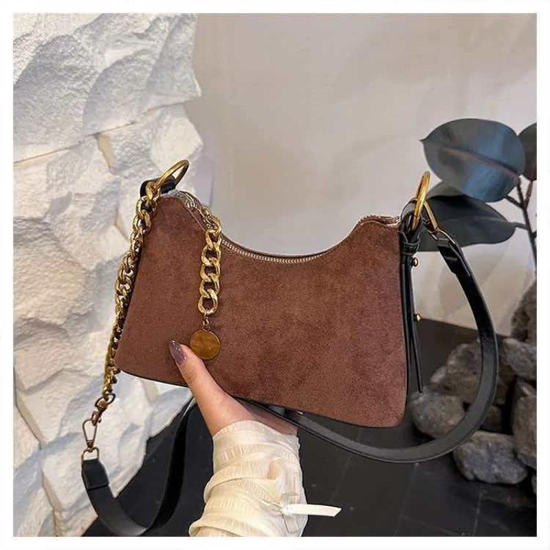 Vintage Chain Bag Women s Fashionable Suede Underarm All-match Ins Crossbody 23x10x15 коричневий
Vintage Chain Bag Women s Fashionable Suede Underarm All-match Ins Crossbody 23x10x15 коричневий