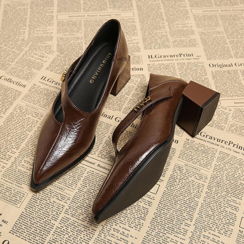 83656-5 Новые французские туфли-лодочки весна и лето, темпераментные туфли с мелким вырезом, популярные 2025, зарубежные кожаные туфли на толстом каблуке 40
83656-5 Новые французские туфли-лодочки весна и лето, темпераментные туфли с мелким вырезом, популярные 2025, зарубежные кожаные туфли на толстом каблуке 40