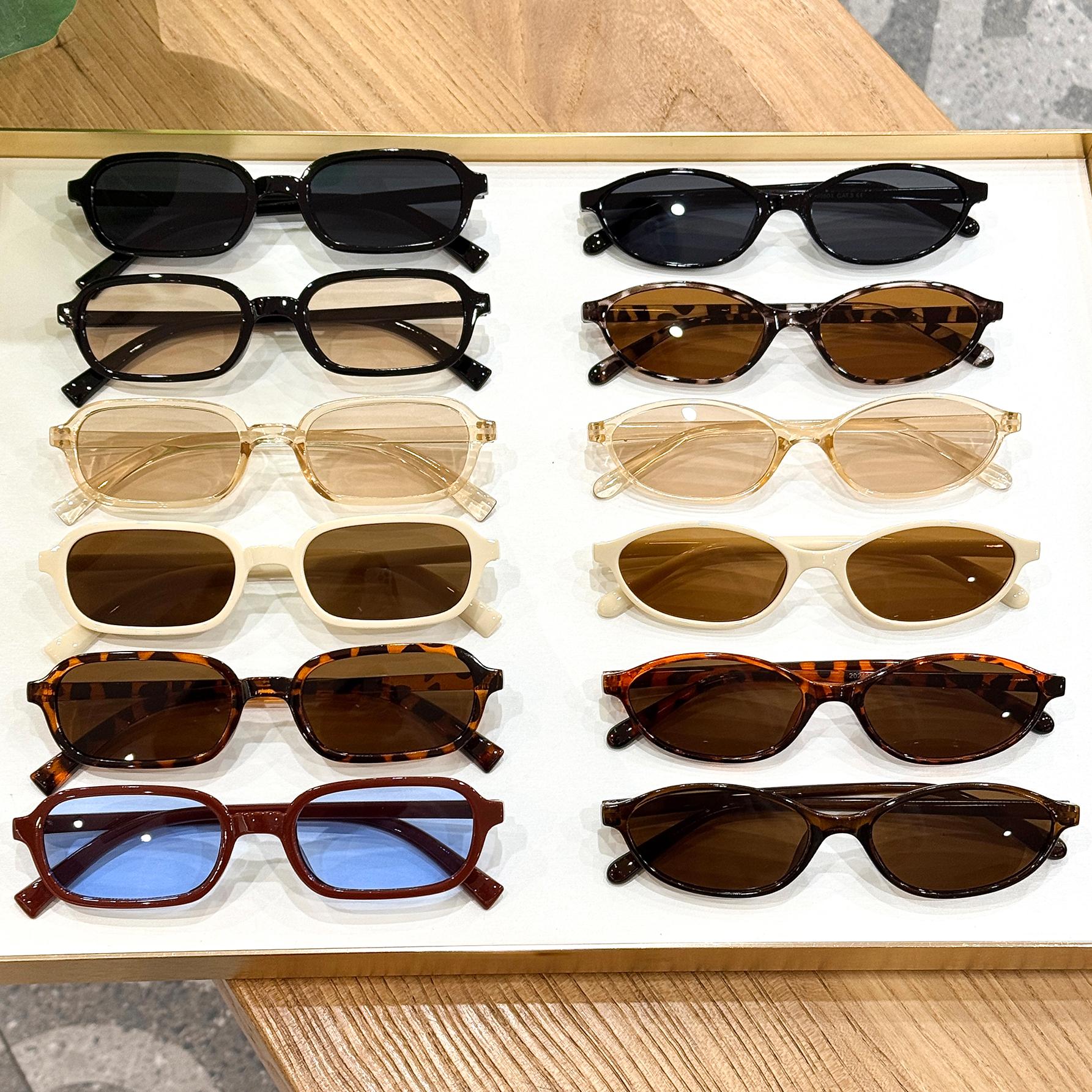 12Pcs Geometric Frame Fashion Glasses Simple Style Daily Wear Family Gathering Autumn and Winter Fashion Accessories
12Pcs Geometric Frame Fashion Glasses Simple Style Daily Wear Family Gathering Autumn and Winter Fashion Accessories