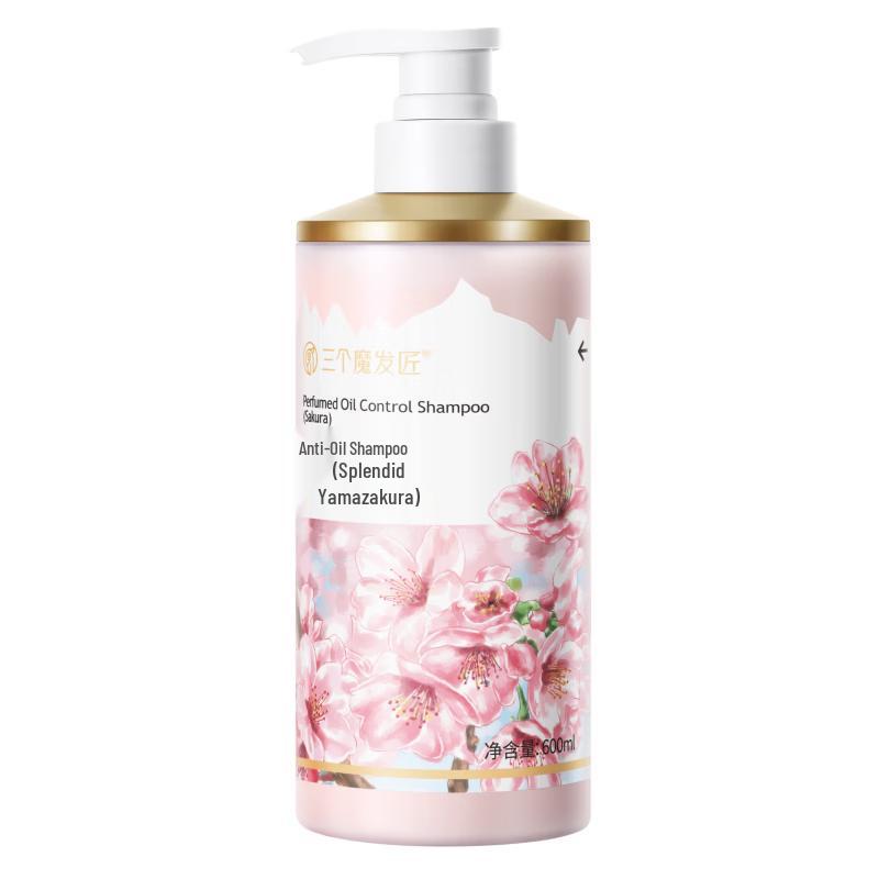 Three Magic Craftsmen Oil Control Fragrance Shampoo
Three Magic Craftsmen Oil Control Fragrance Shampoo