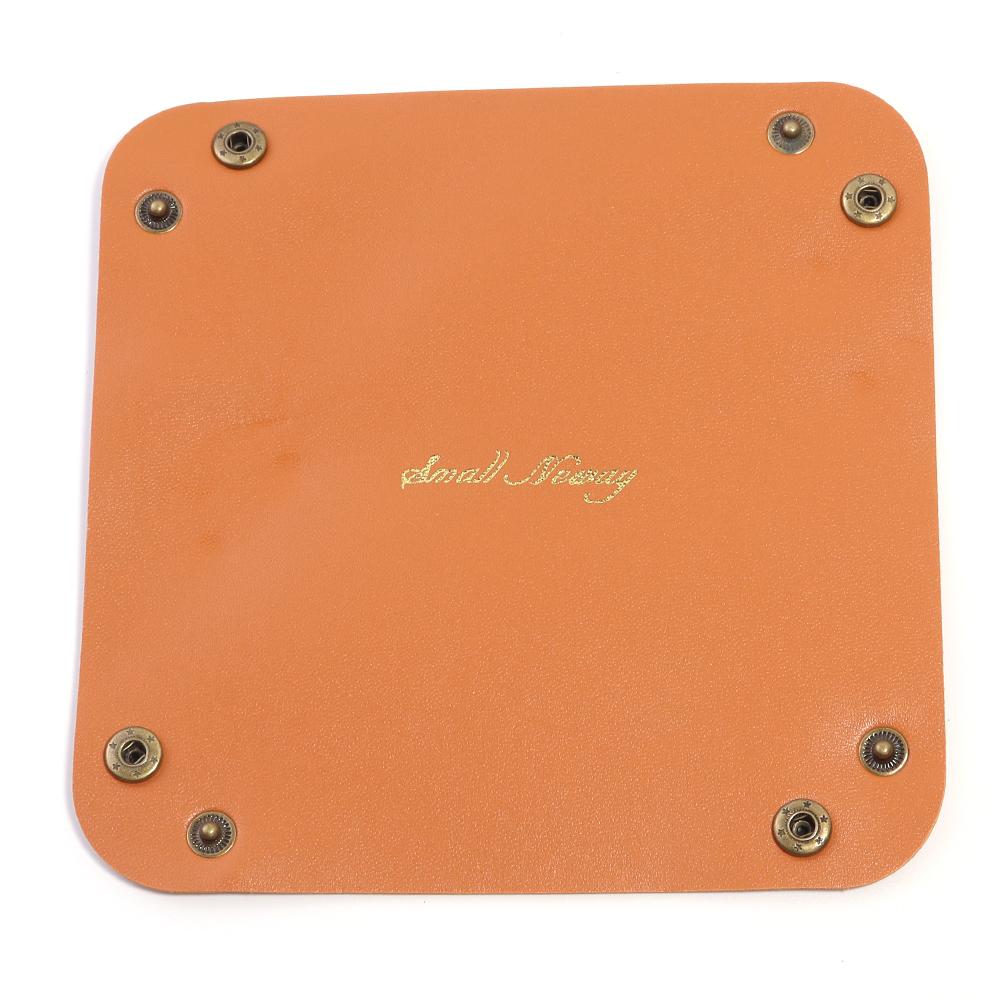 Nordic Style PU Leather Storage Tray Colorful Square Foldable Storage Box Jewelry Key Coin Desk Top Organizer Home Decoration помаранчевий
Nordic Style PU Leather Storage Tray Colorful Square Foldable Storage Box Jewelry Key Coin Desk Top Organizer Home Decoration помаранчевий