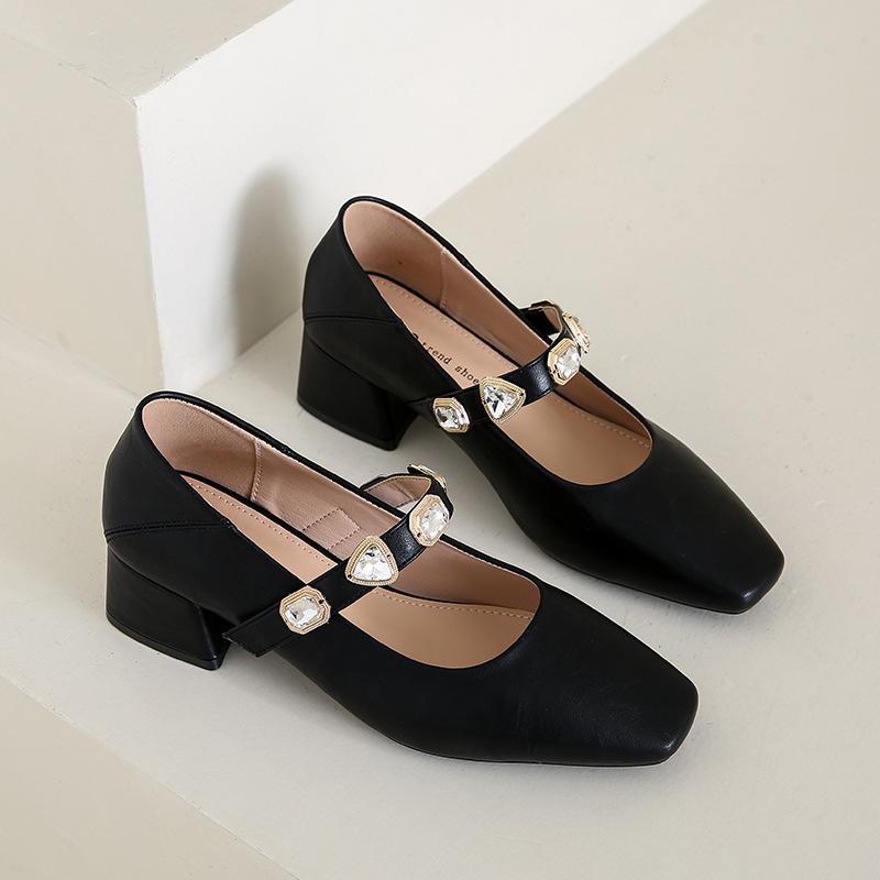 2025 spring new French temperament small square head love rhinestone buckle with shallow mouth Mary Jane shoes single shoes women s small leather shoe 34 чёрный
2025 spring new French temperament small square head love rhinestone buckle with shallow mouth Mary Jane shoes single shoes women s small leather shoe 34 чёрный