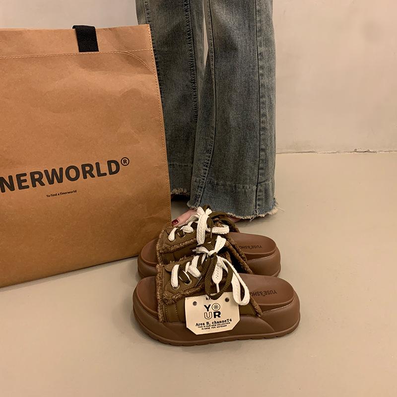 Beautiful thick-soled height-increasing cool slippers for women s summer wear versatile with skirts 2025 new going out flat slippers 40 коричневий
Beautiful thick-soled height-increasing cool slippers for women s summer wear versatile with skirts 2025 new going out flat slippers 40 коричневий