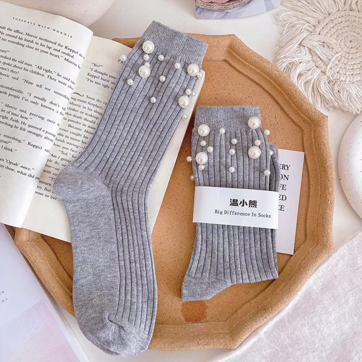 1 пара жіночих модних шкарпеток, прикрашених перлами, милі шкарпетки до литок у стилі принцеси, корейський стиль, аксесуари для одягу 35-40
1 пара жіночих модних шкарпеток, прикрашених перлами, милі шкарпетки до литок у стилі принцеси, корейський стиль, аксесуари для одягу 35-40