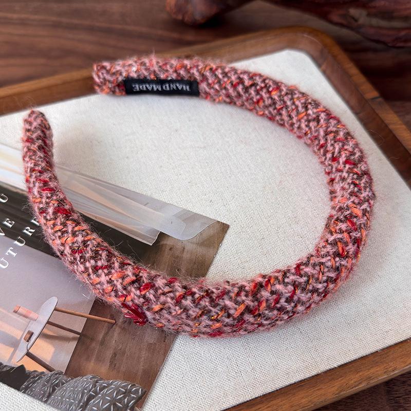 Зимние Ретро Красные Смешанные Цвета Плетеные Вязаные Повязки на Голову Губка для Женщин Мода Темперамент Обруч для Волос Женские Новогодние Повязки для Волос
Зимние Ретро Красные Смешанные Цвета Плетеные Вязаные Повязки на Голову Губка для Женщин Мода Темперамент Обруч для Волос Женские Новогодние Повязки для Волос