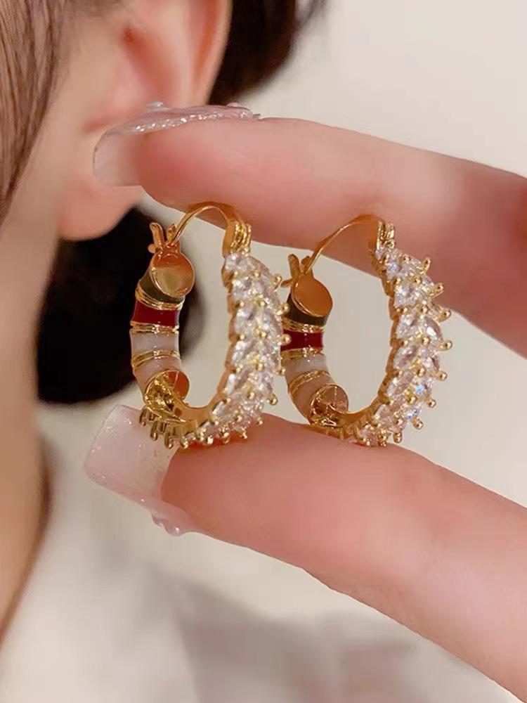 Personalized Fashion Wheat Ears Color Circle Earrings Femininity Versatile High-End Ear Buckle Earrings
Personalized Fashion Wheat Ears Color Circle Earrings Femininity Versatile High-End Ear Buckle Earrings