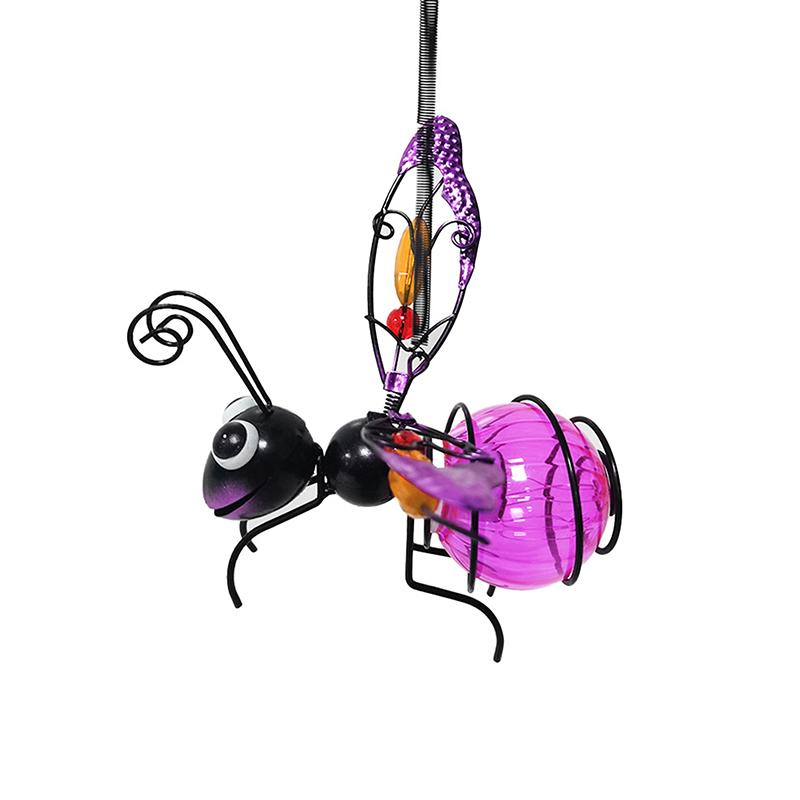 Солнечная железная статуя насекомого со светодиодной гирляндой, подвесные летающие муравьиные огни, украшение для балкона и сада, уличные солнечные огни фиолетовый