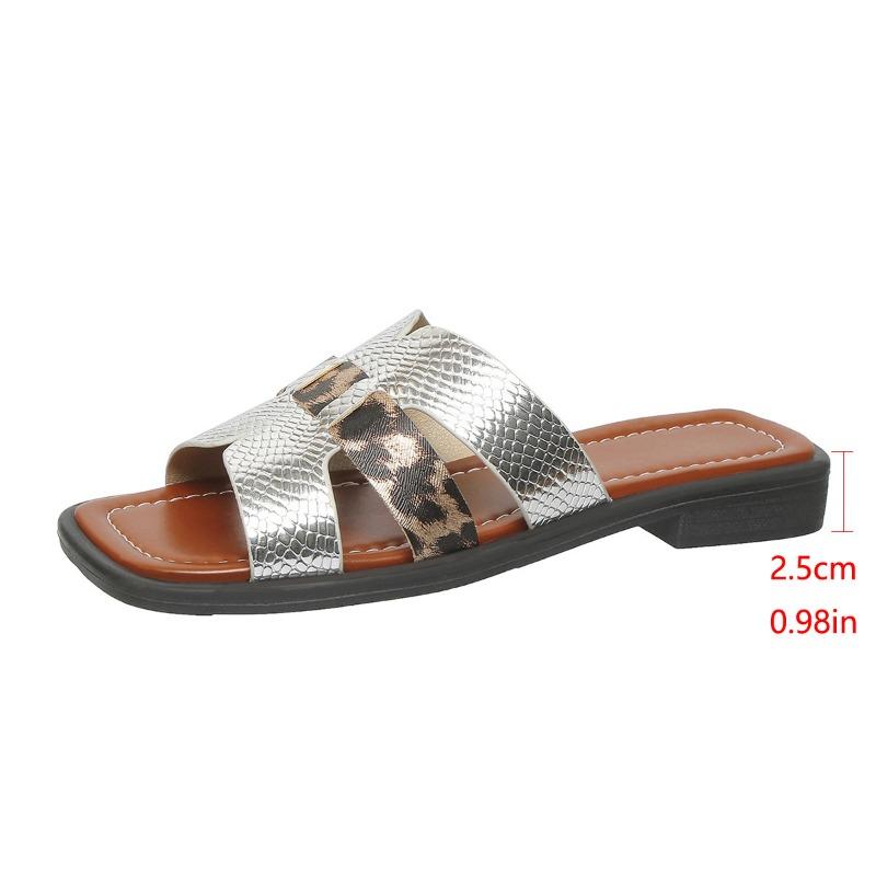 New women s shoes beige fashion casual open-toed square head flat sandals slippers summer 43 серебряный
New women s shoes beige fashion casual open-toed square head flat sandals slippers summer 43 серебряный